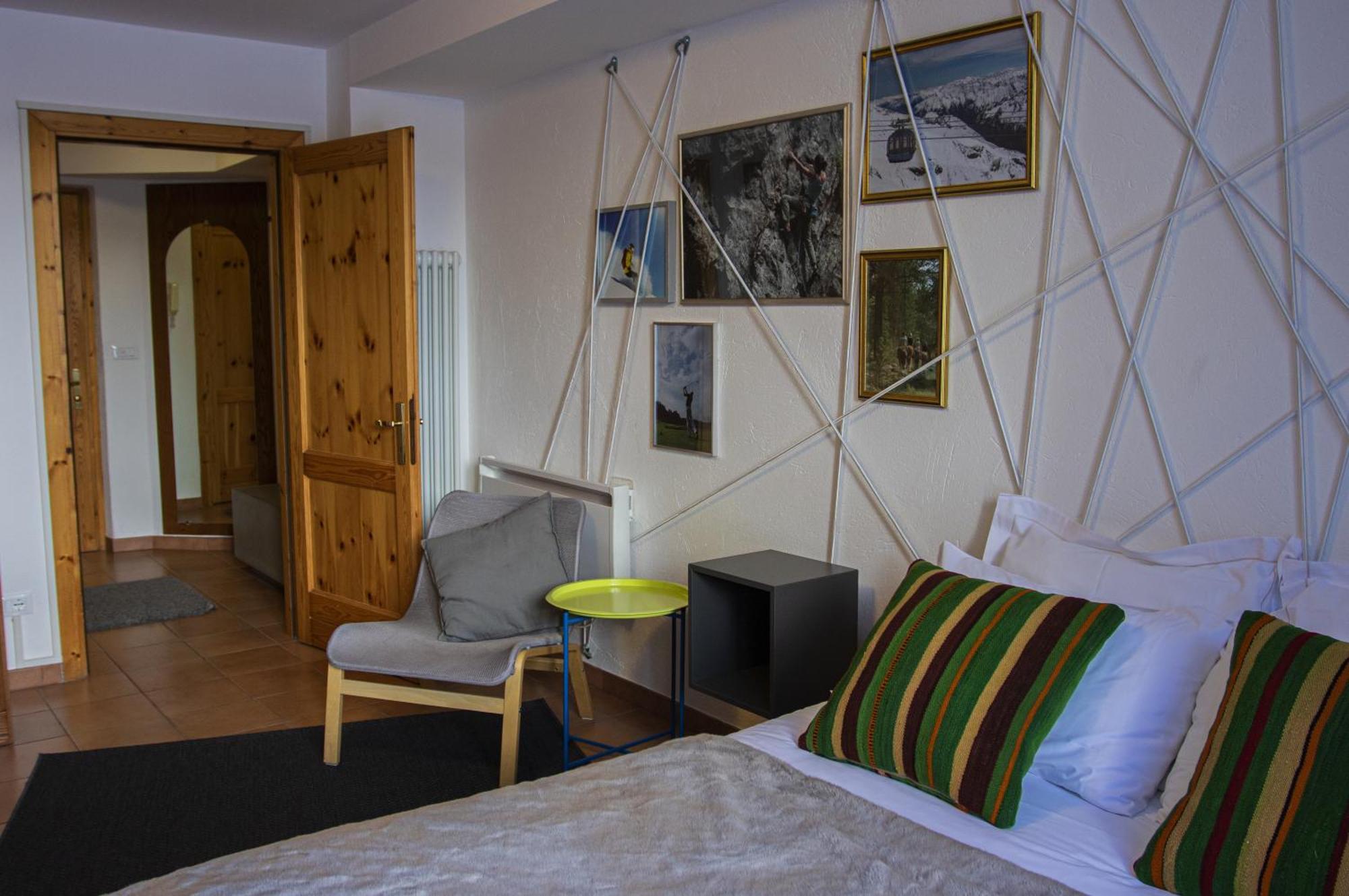 Base Camp Alpine Apartments Breuil-Cervinia Zimmer foto