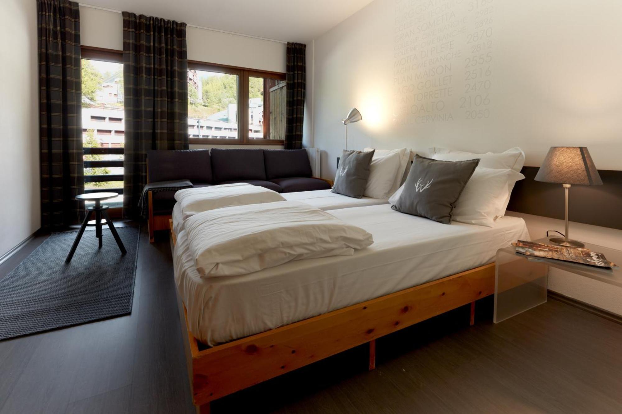 Base Camp Alpine Apartments Breuil-Cervinia Zimmer foto