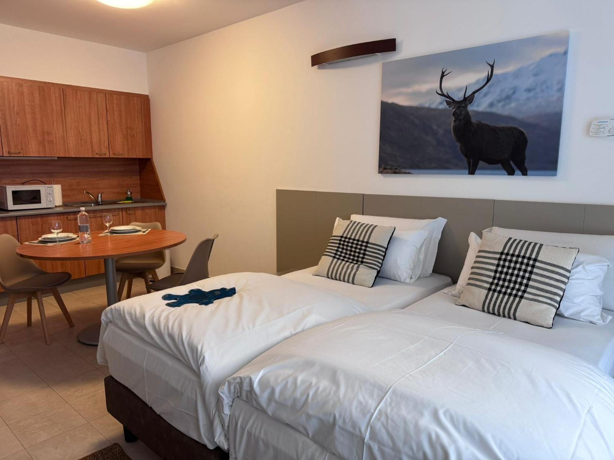 Base Camp Alpine Apartments Breuil-Cervinia Zimmer foto